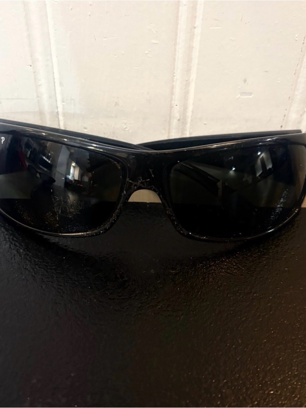 Ray Ban RB4108 601-S Sunglasses.
Made in Italy poor condition